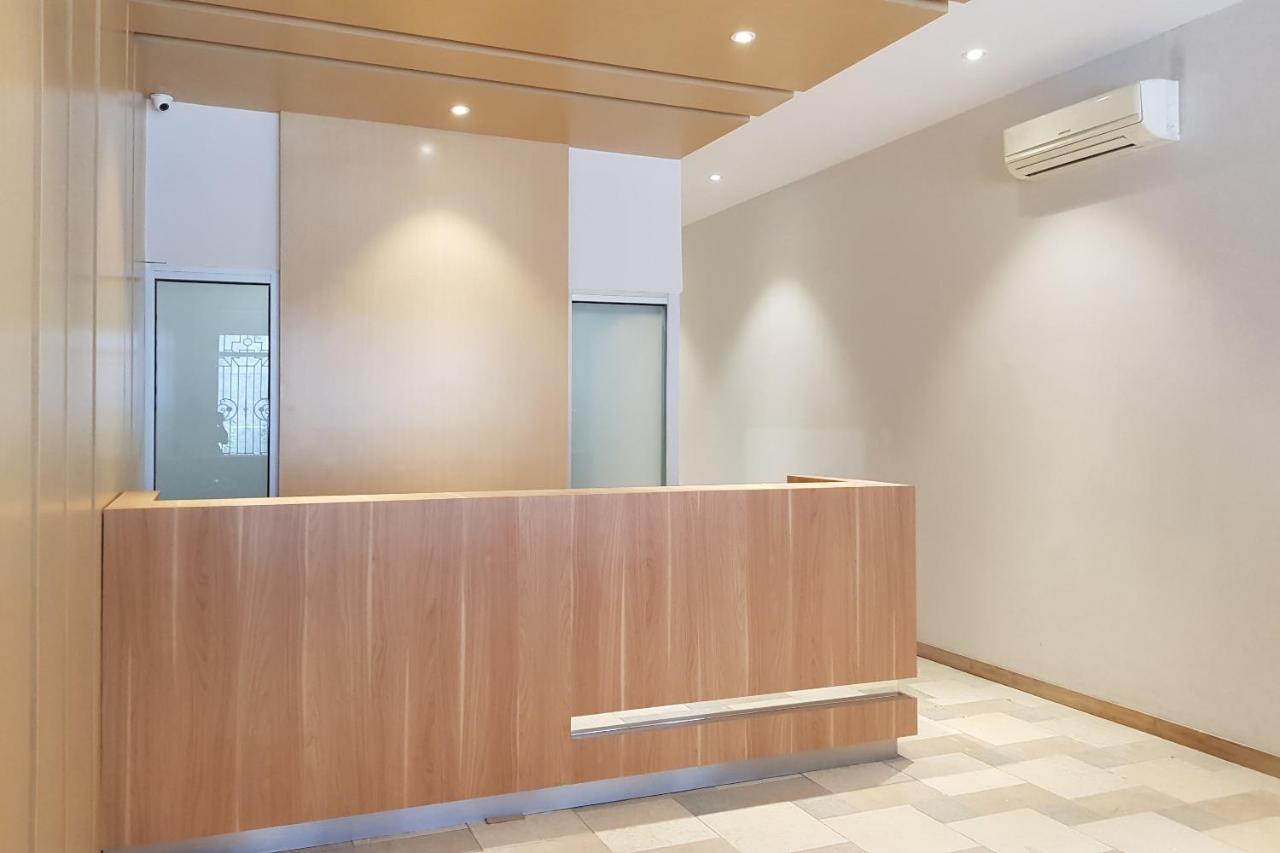 Oyo 90015 Platinum Guest House Medan Luaran gambar